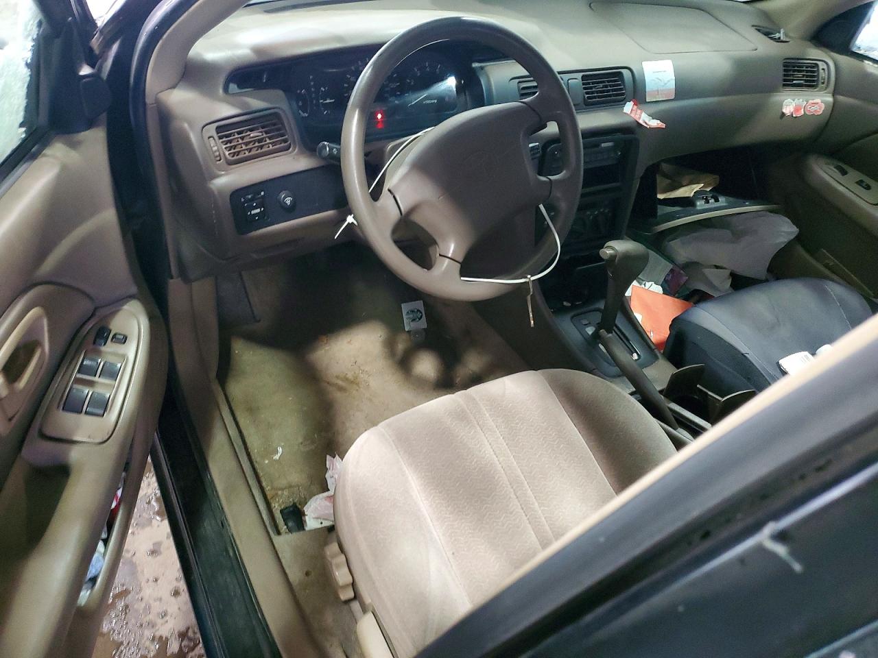 1997 TOYOTA CAMRY LE V6 photo 8