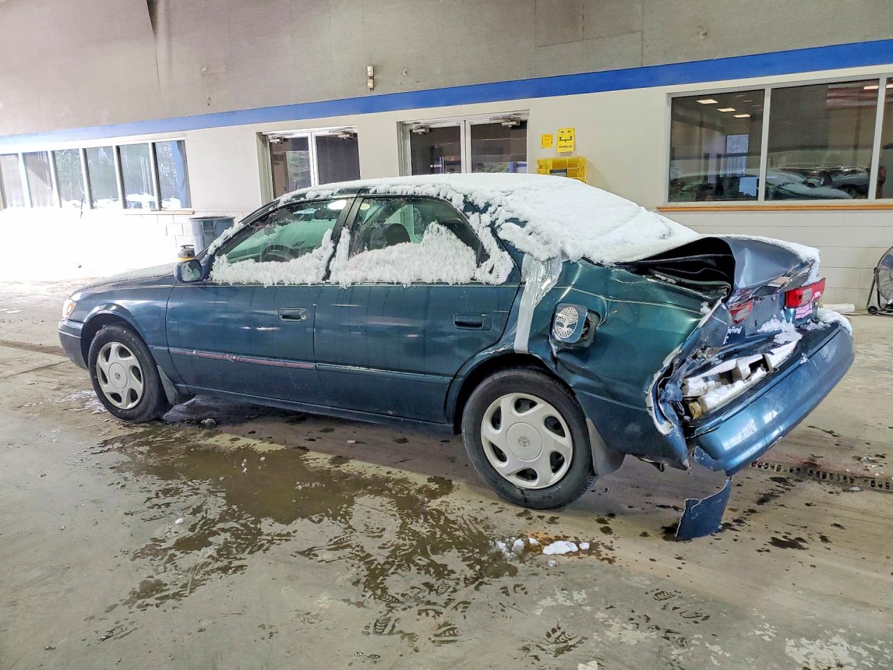 1997 TOYOTA CAMRY LE V6 photo 2