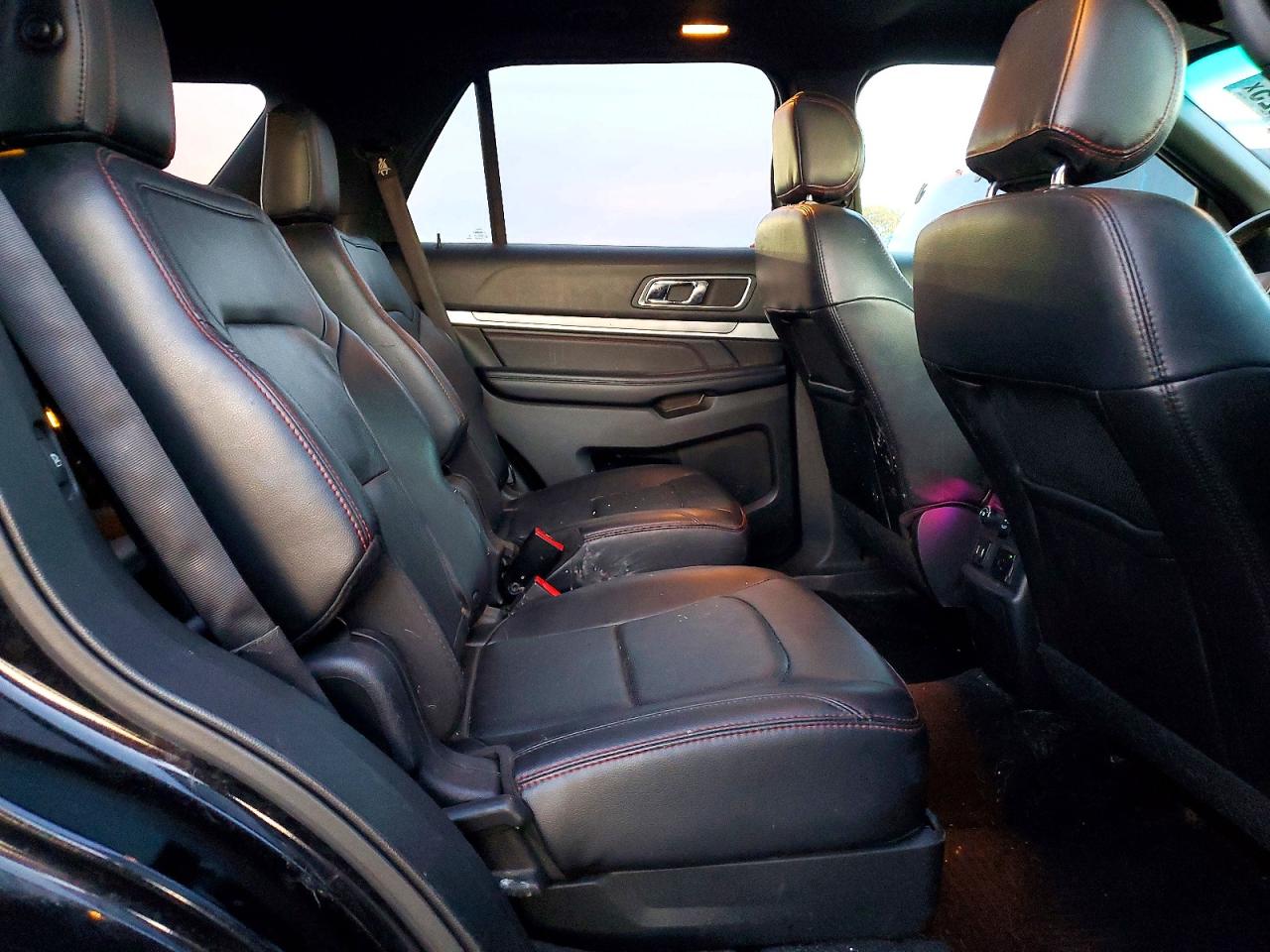2017 FORD EXPLORER photo 21