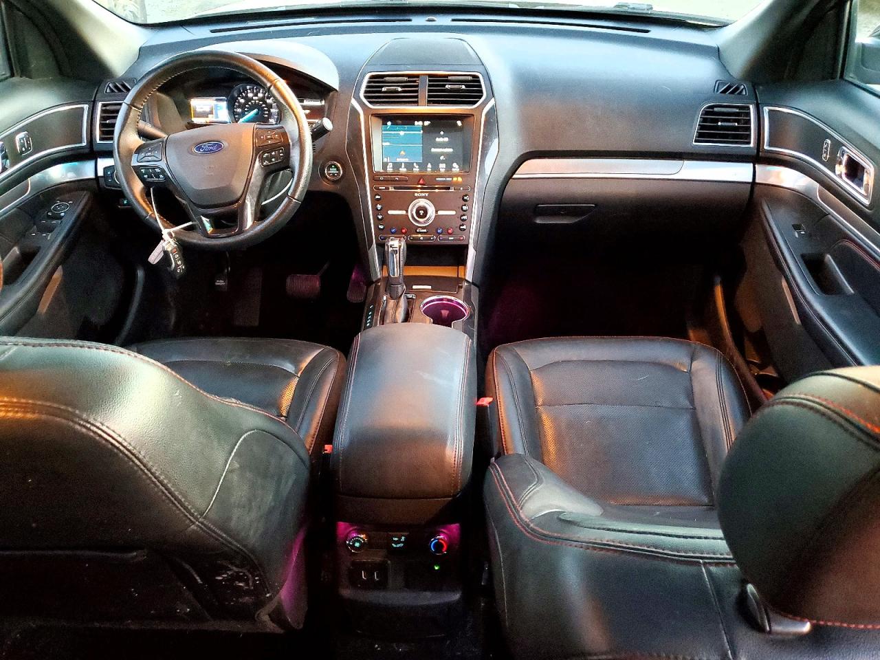 2017 FORD EXPLORER photo 15