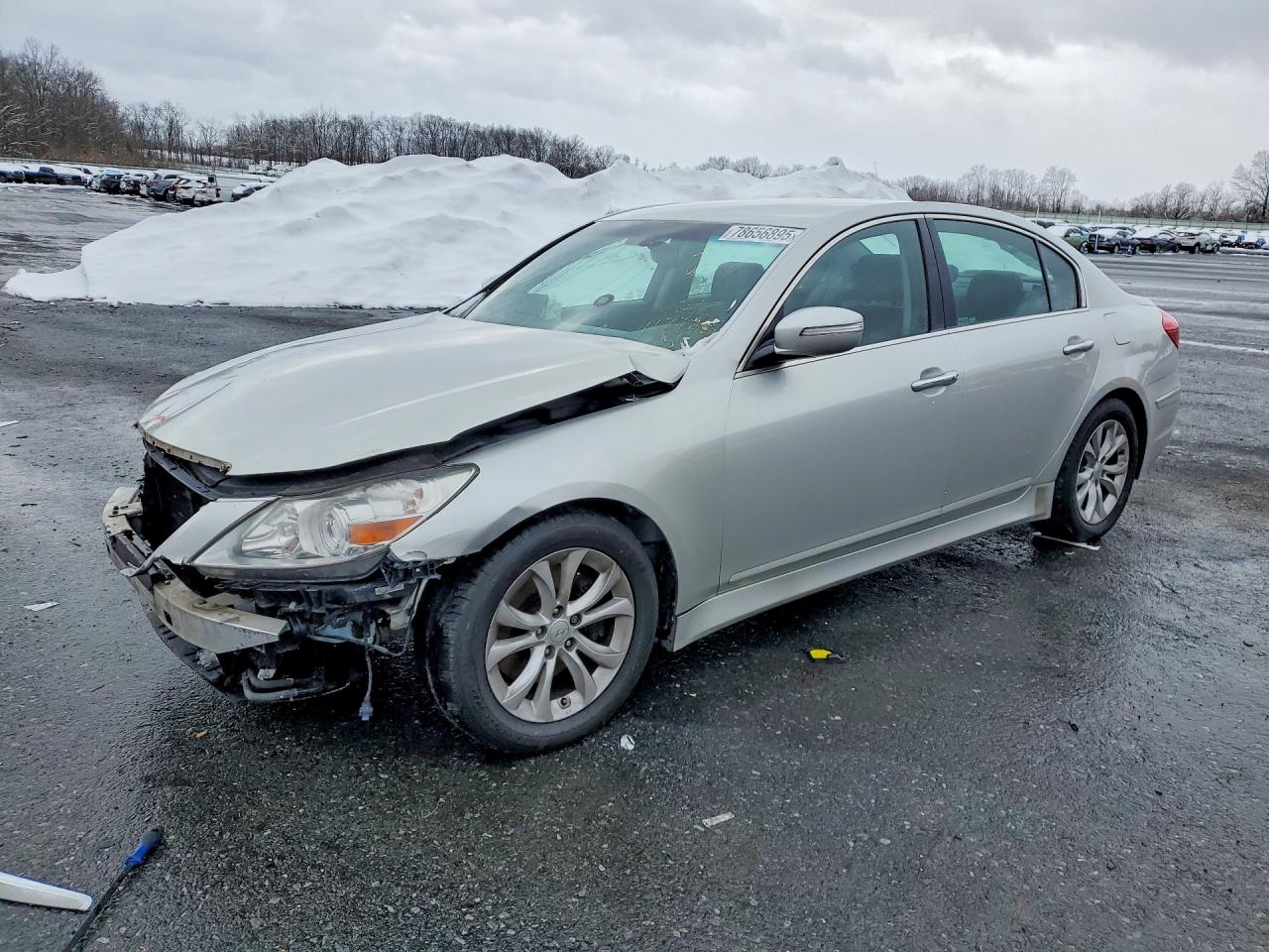 2013 HYUNDAI GENESIS