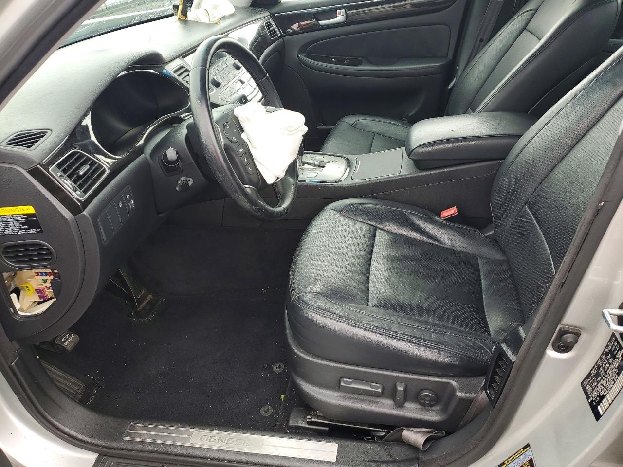 2013 HYUNDAI GENESIS 3.8L photo 13