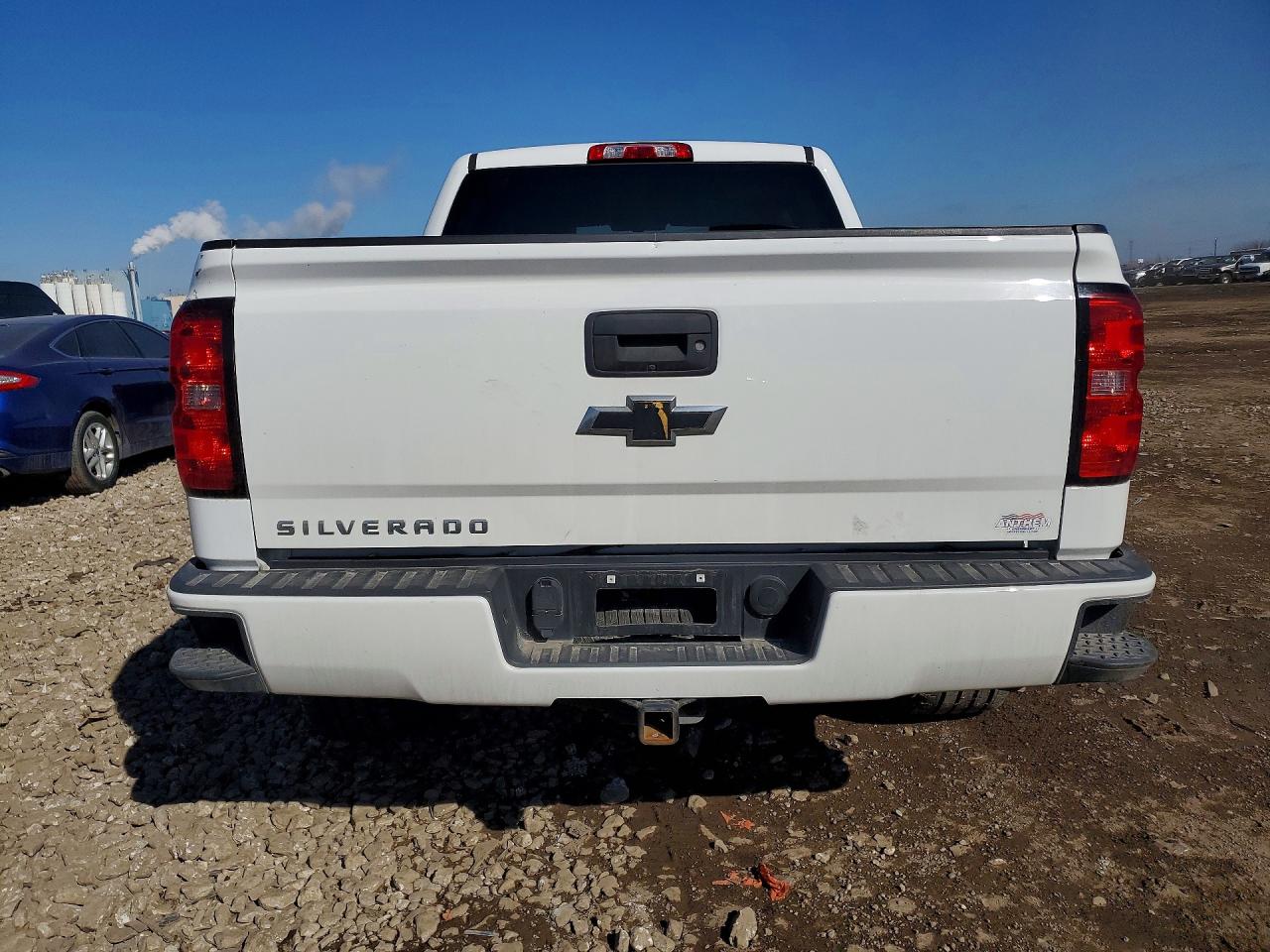 2018 CHEVROLET SILVERADO K1500 CUSTOM photo 6