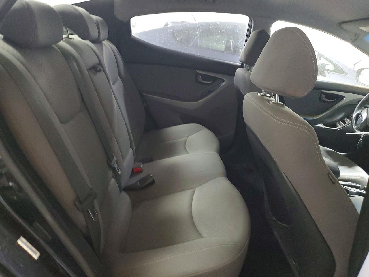 2014 HYUNDAI ELANTRA SE photo 19