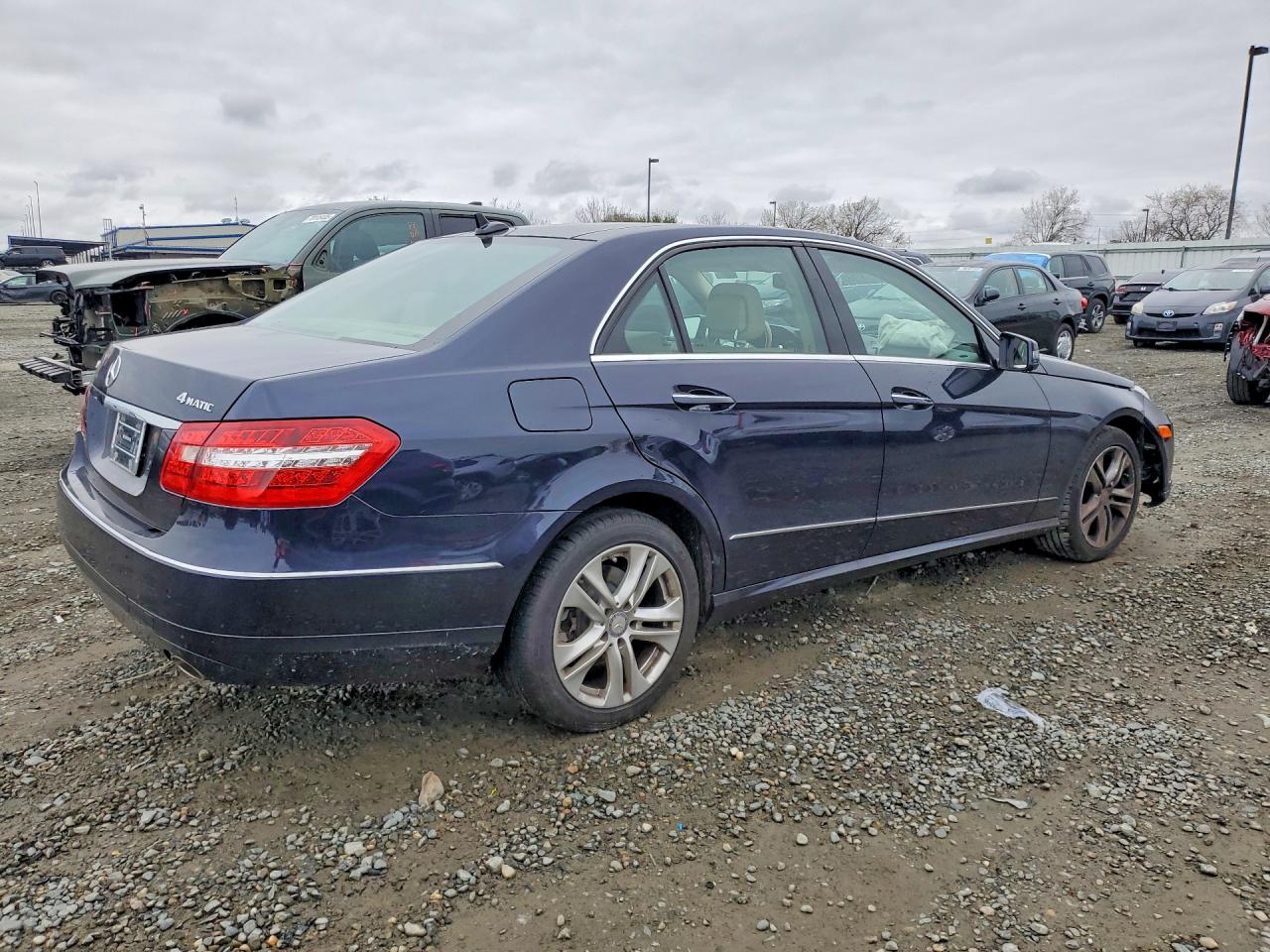 2011 MERCEDES-BENZ E 350 4MATIC photo 7