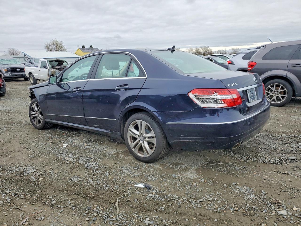 2011 MERCEDES-BENZ E 350 4MATIC photo 4