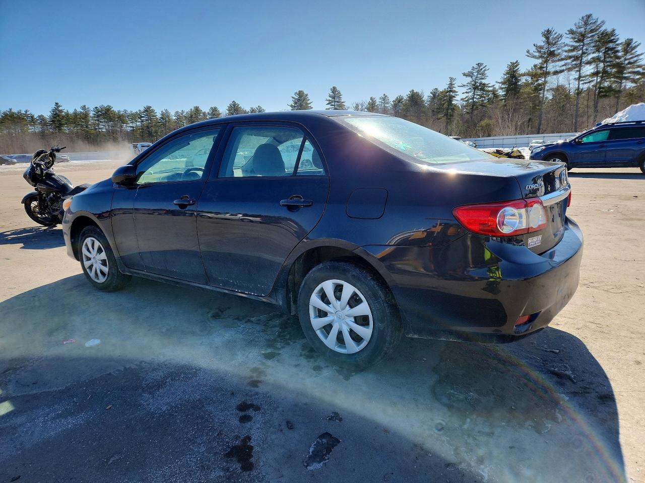 2011 TOYOTA COROLLA BASE photo 2