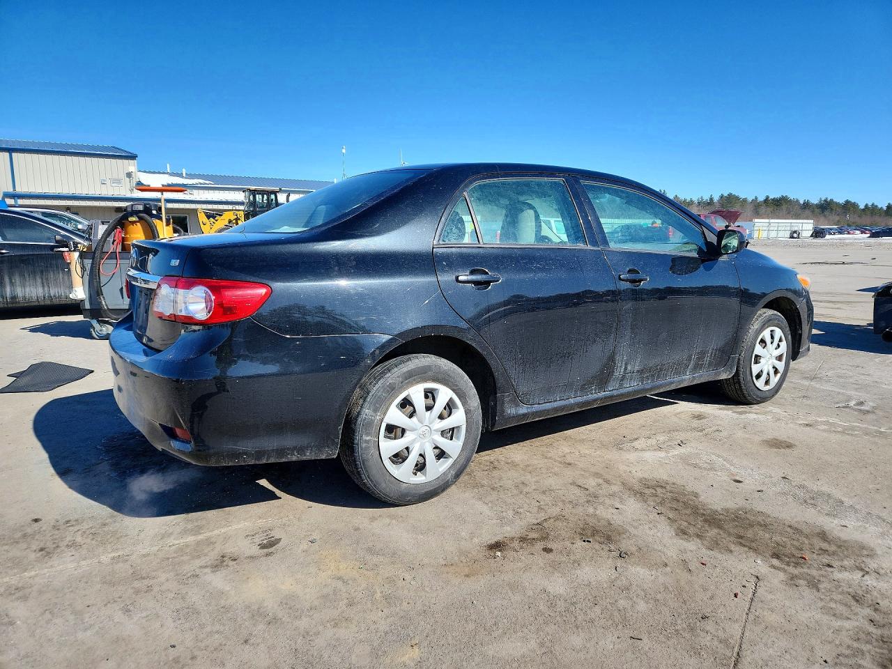 2011 TOYOTA COROLLA BASE photo 3