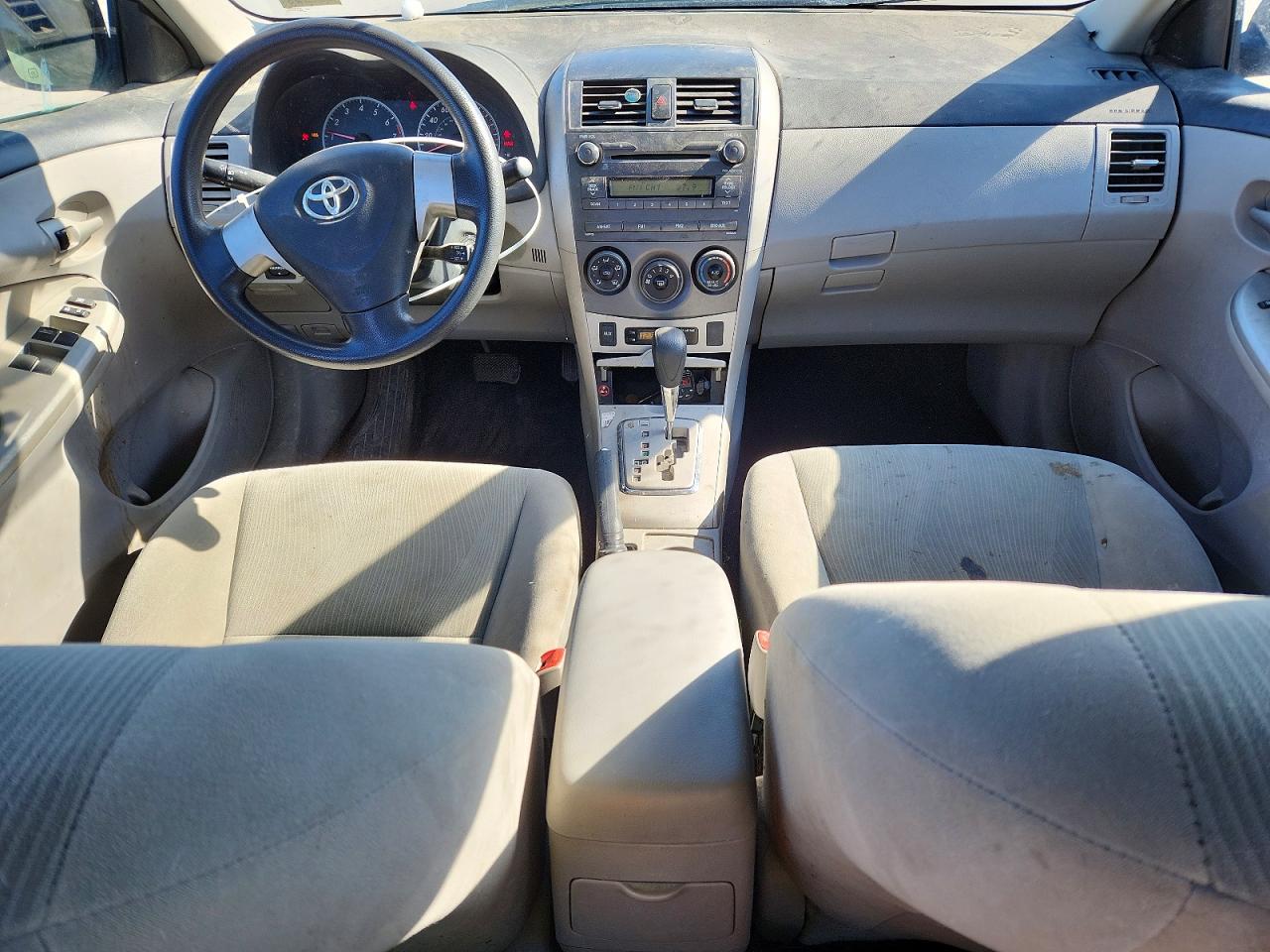 2011 TOYOTA COROLLA BASE photo 8
