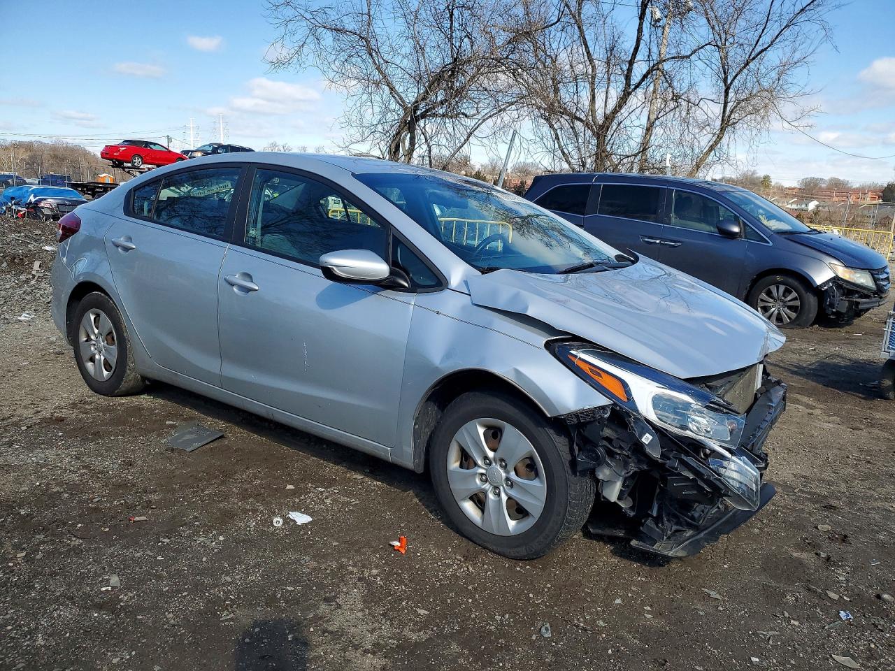 2017 KIA FORTE LX photo 7