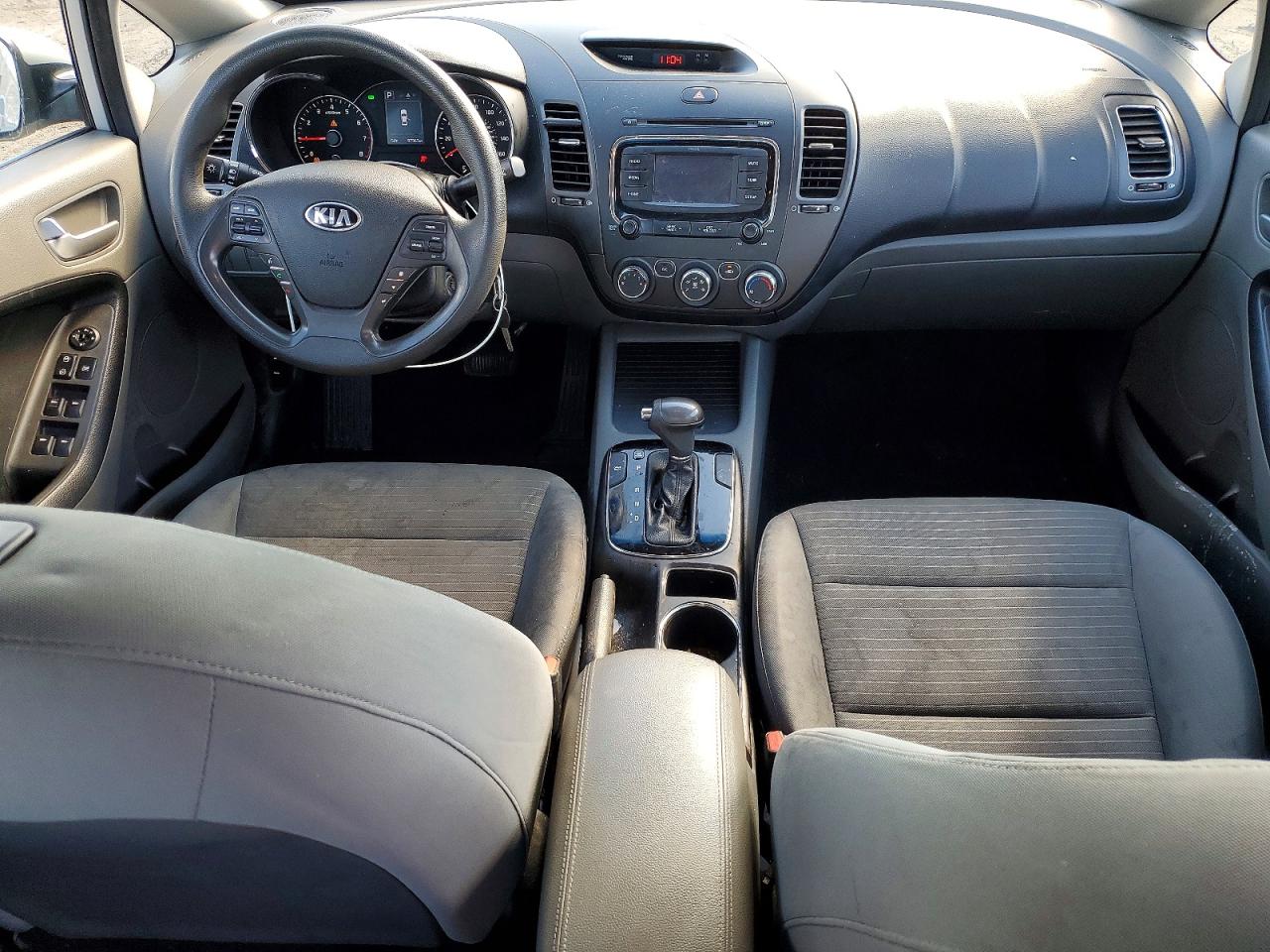 2017 KIA FORTE LX photo 15