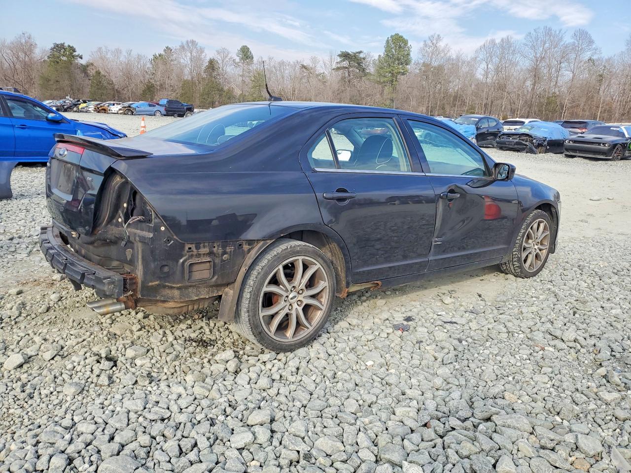 2011 FORD FUSION SE photo 5