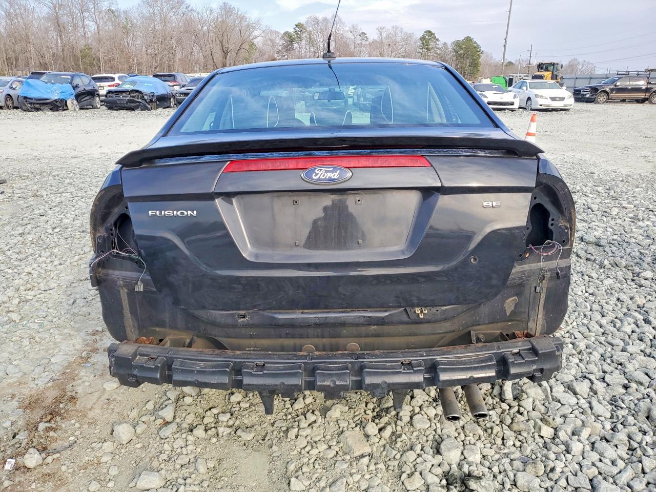 2011 FORD FUSION SE photo 11