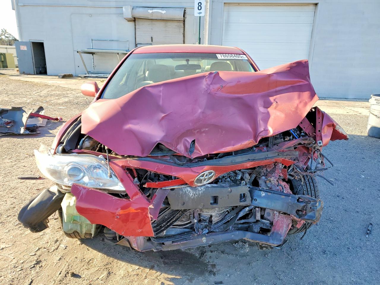 2010 TOYOTA CAMRY LE photo 13