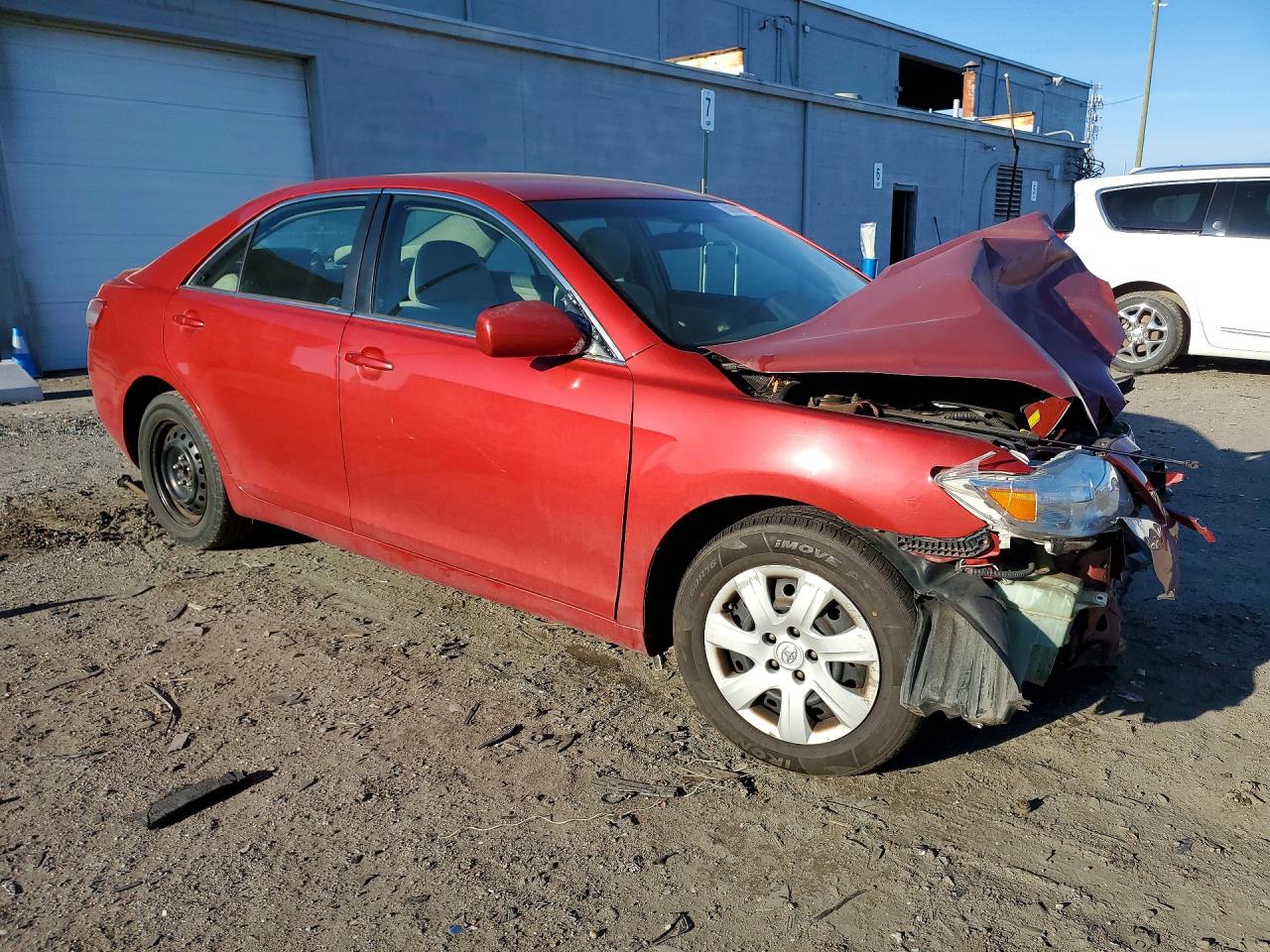2010 TOYOTA CAMRY LE photo 10