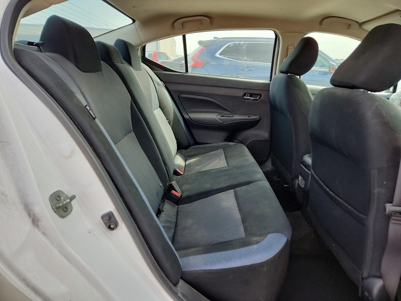 2024 NISSAN VERSA SV photo 10