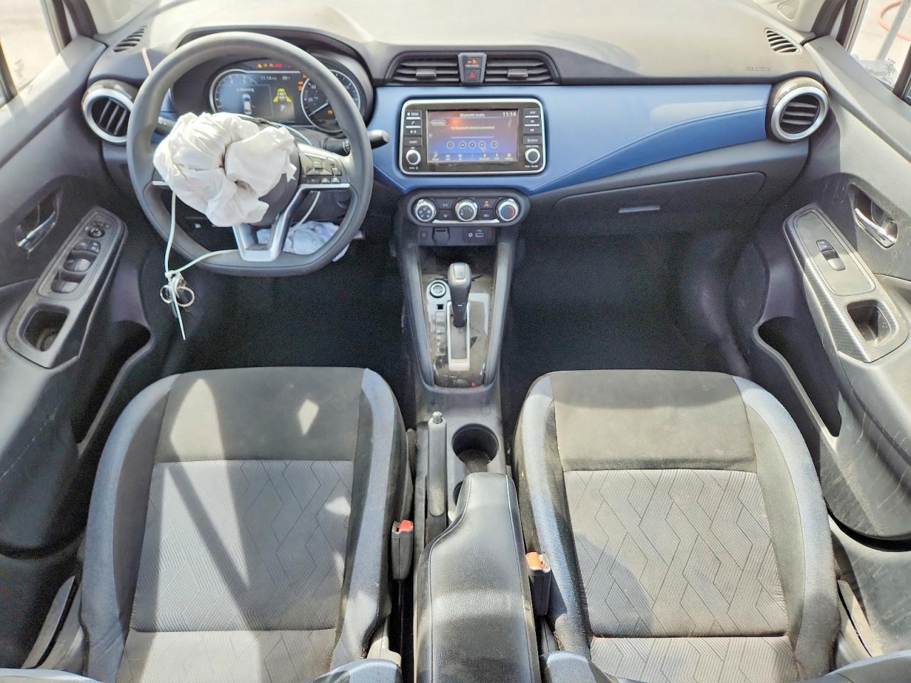 2024 NISSAN VERSA SV photo 8