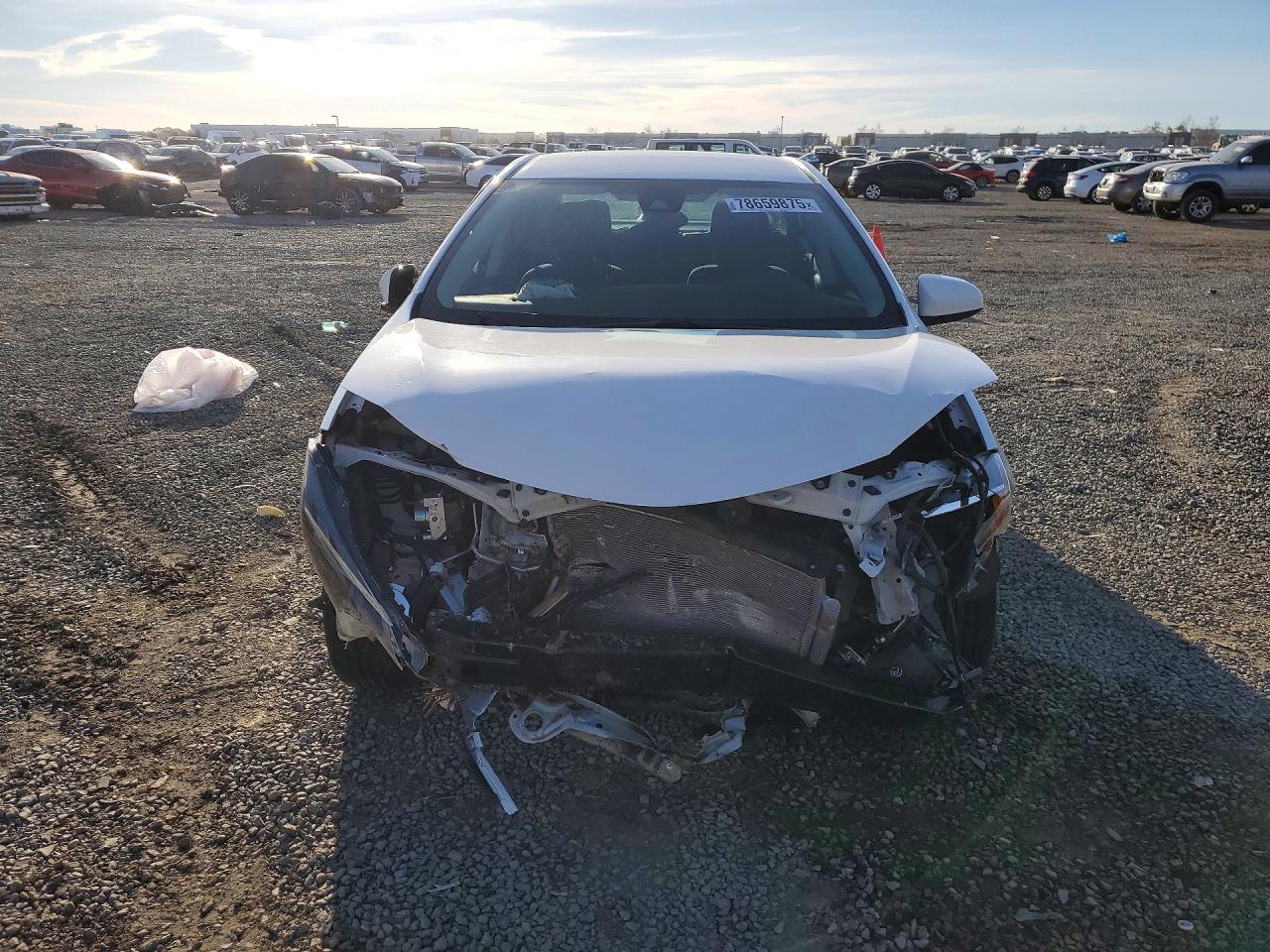 2017 TOYOTA COROLLA LE photo 9