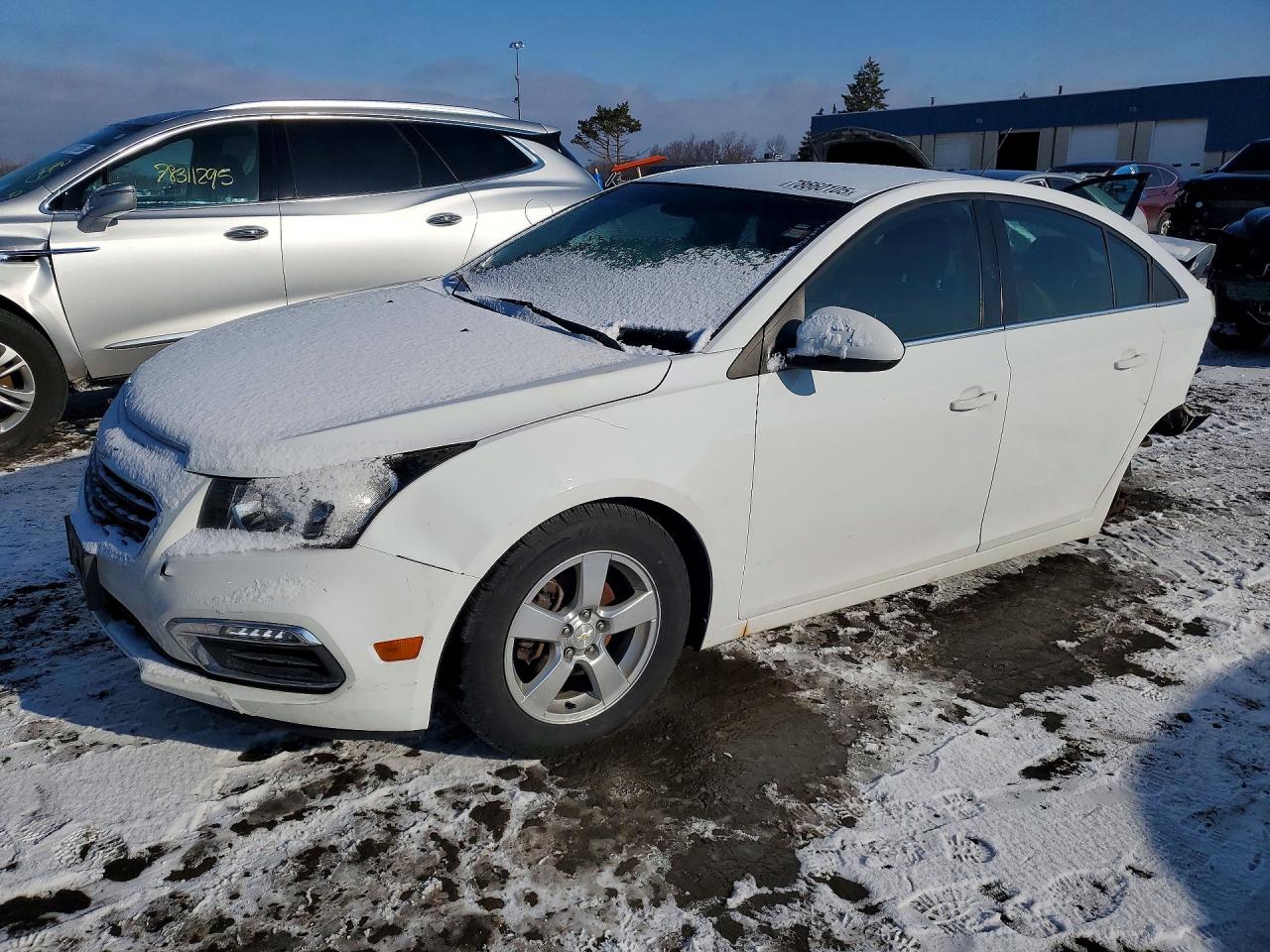 2015 CHEVROLET CRUZE LT photo 3