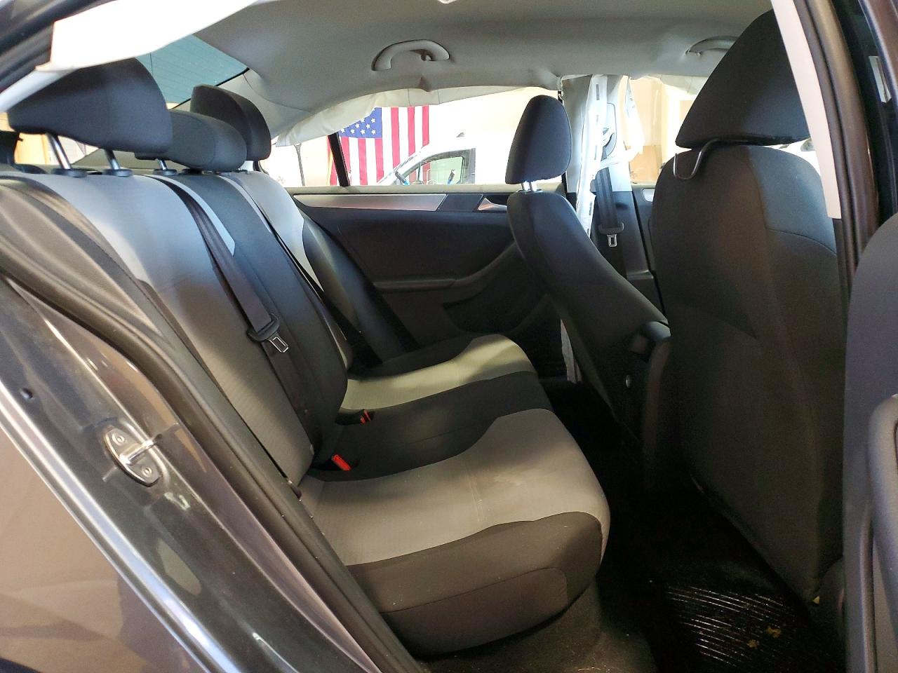 2017 VOLKSWAGEN JETTA S photo 19