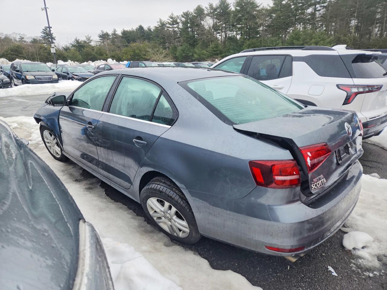 2017 VOLKSWAGEN JETTA S photo 3