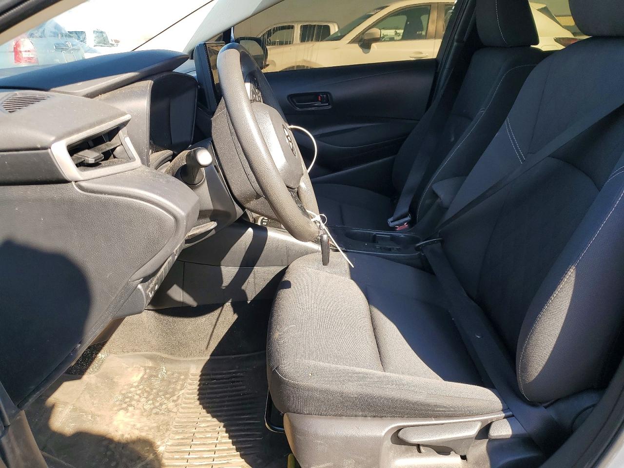 2024 TOYOTA COROLLA LE photo 7