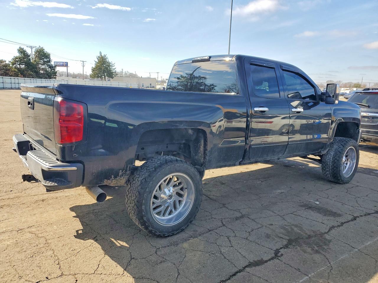2018 CHEVROLET SILVERADO K1500 LT photo 5
