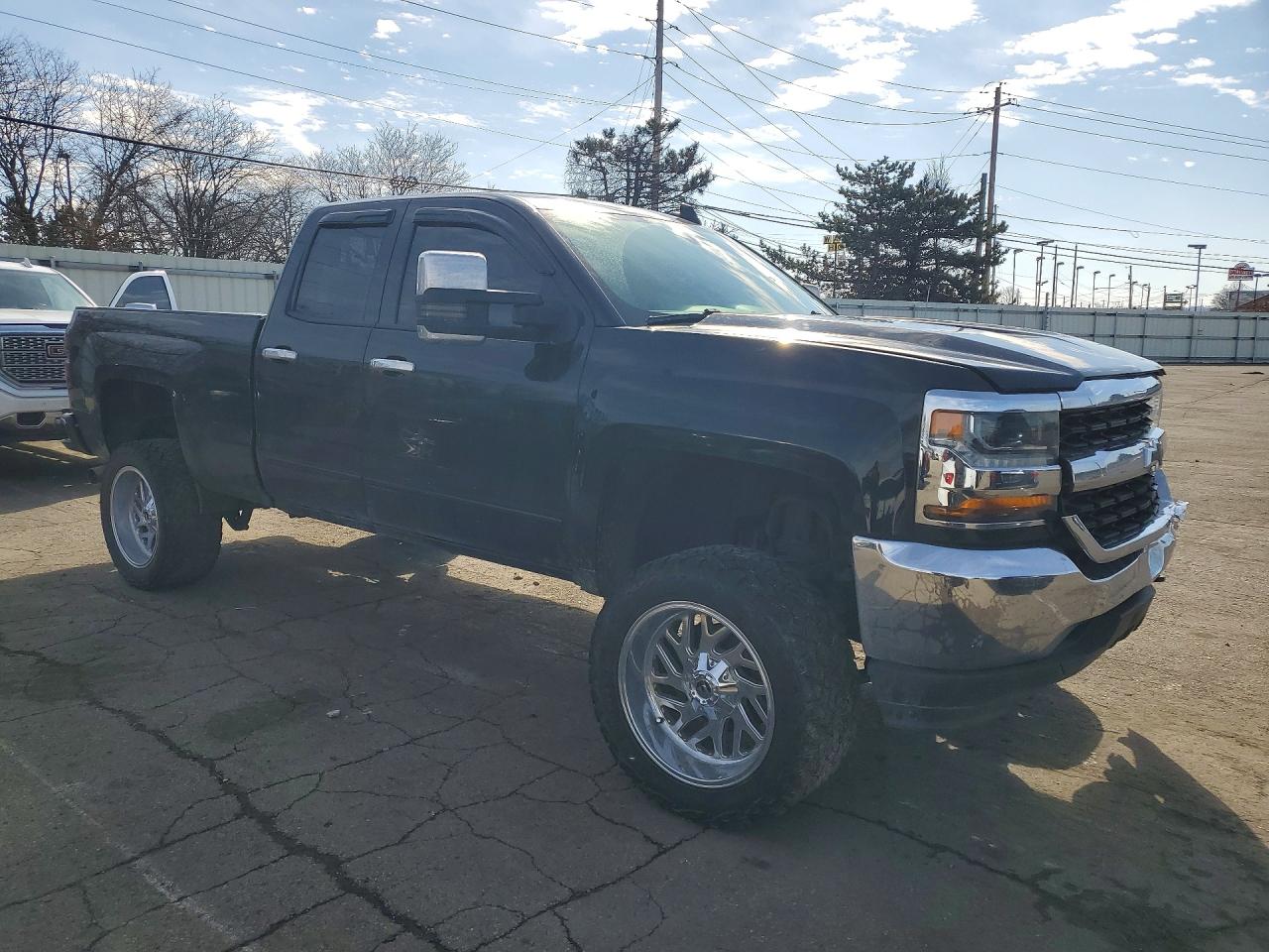 2018 CHEVROLET SILVERADO K1500 LT photo 7