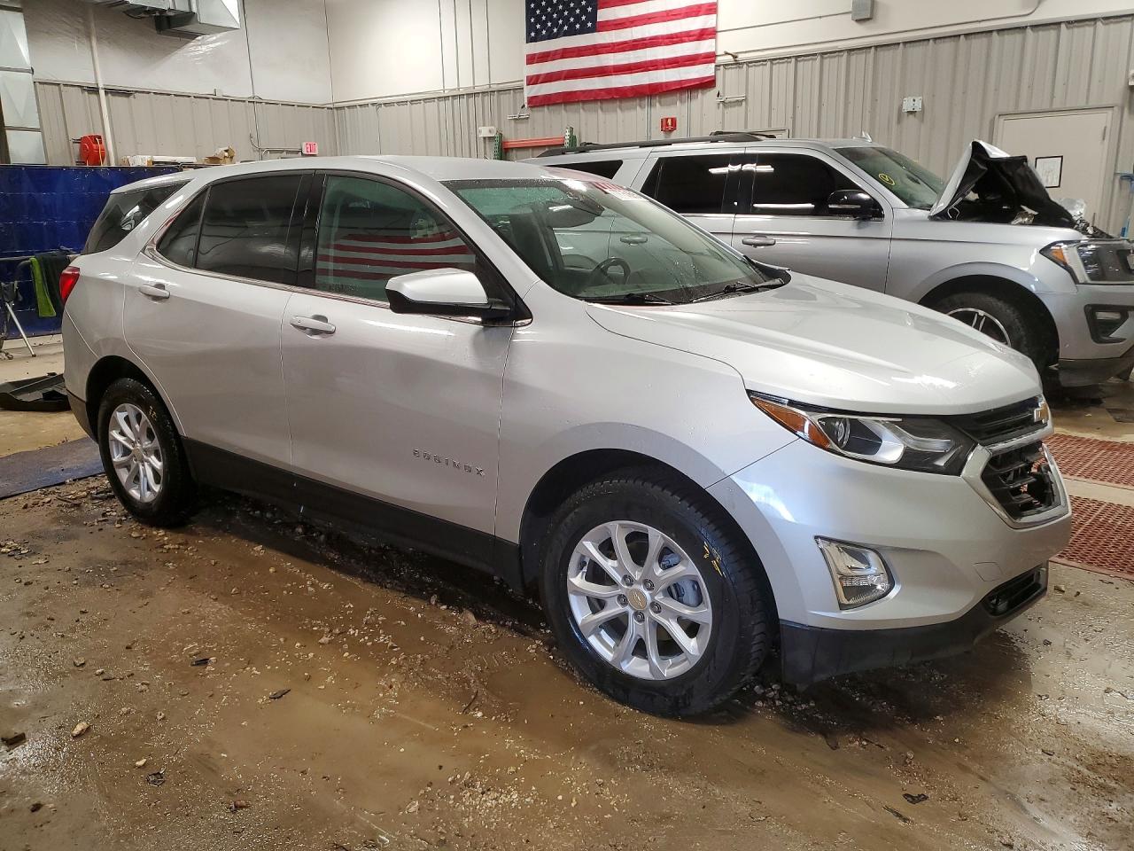 2020 CHEVROLET EQUINOX LT photo 10