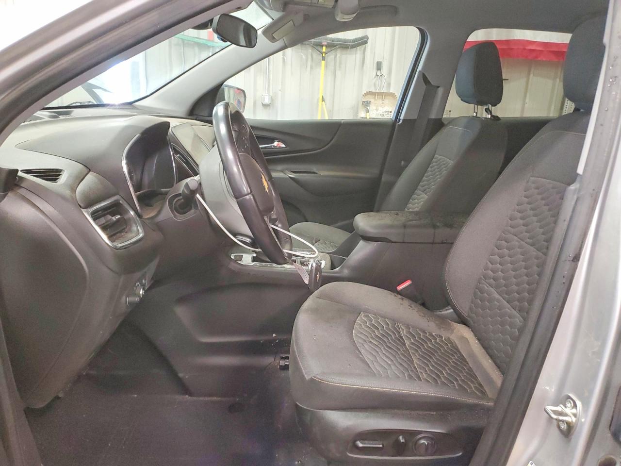 2020 CHEVROLET EQUINOX LT photo 19