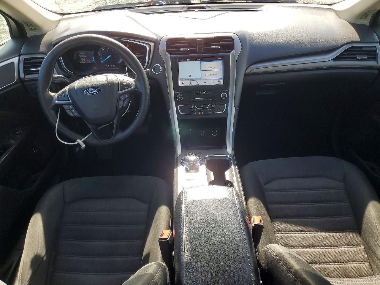 2019 FORD FUSION SE photo 8