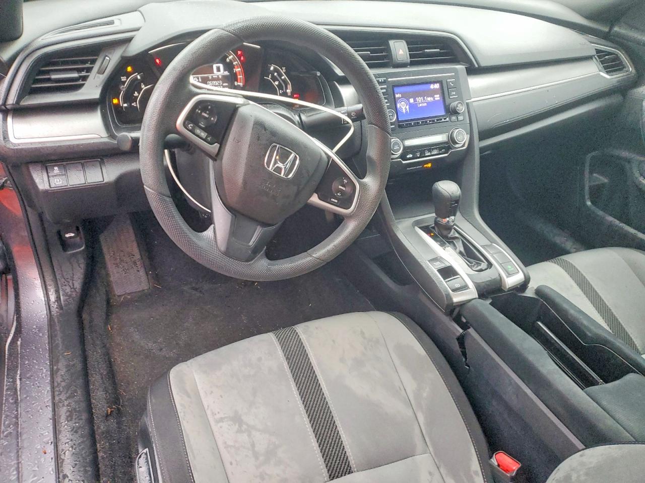 2016 HONDA CIVIC LX photo 8