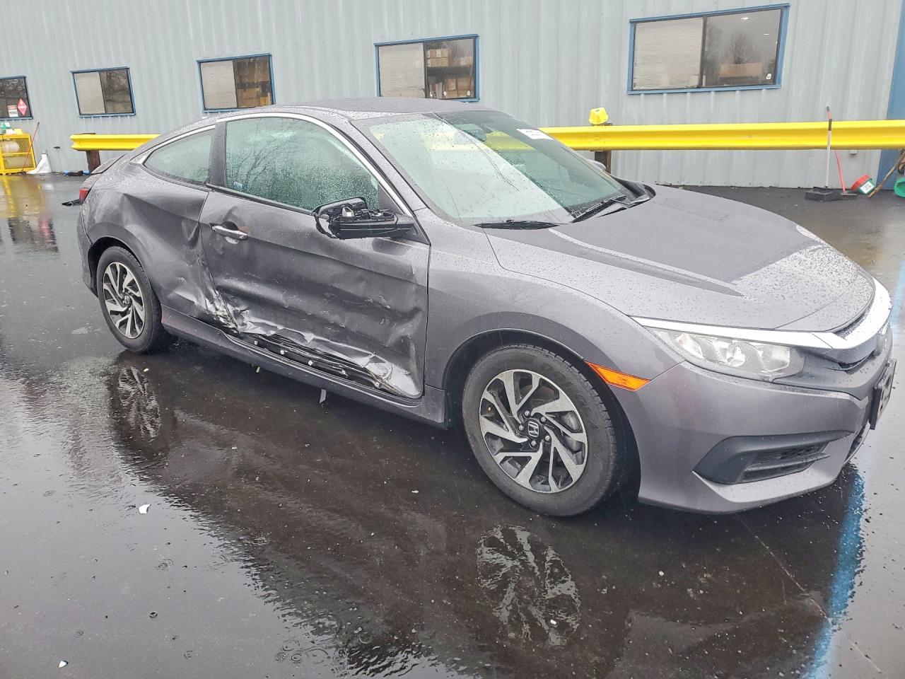 2016 HONDA CIVIC LX photo 4