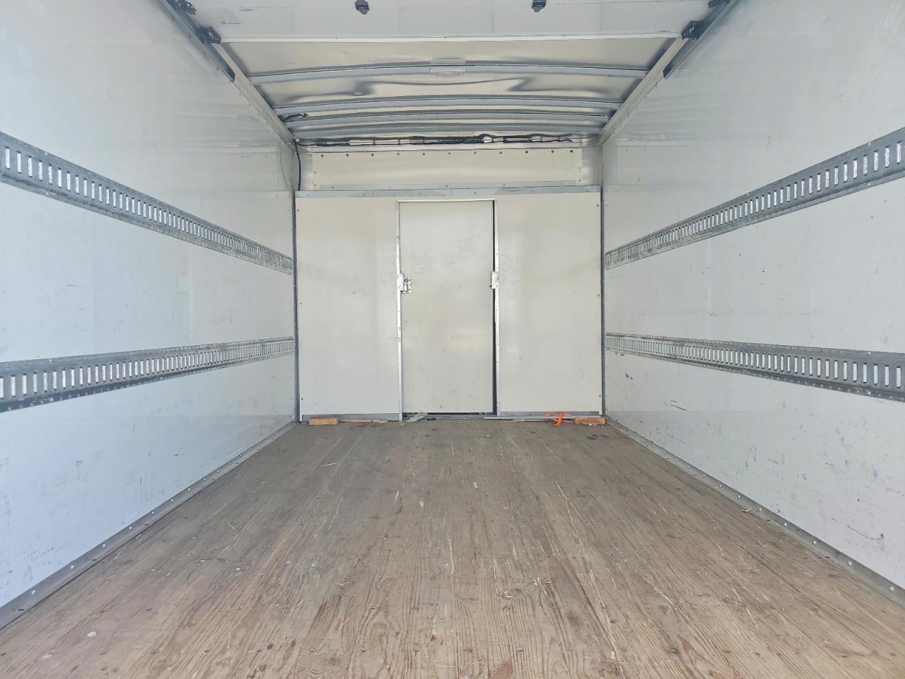 2023 CHEV CUTAWAY 3500 159"WB photo 12
