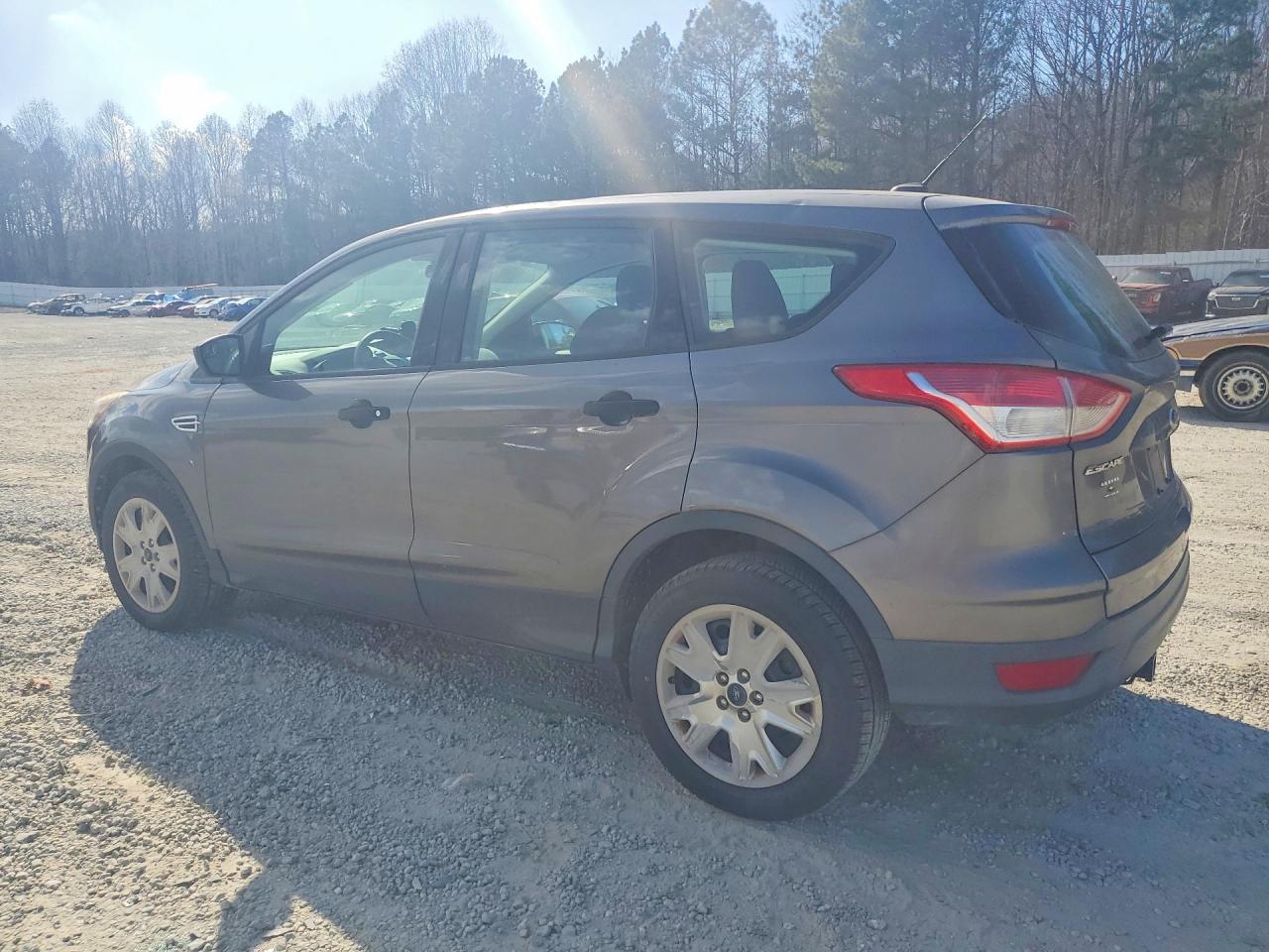 2013 FORD ESCAPE S photo 4