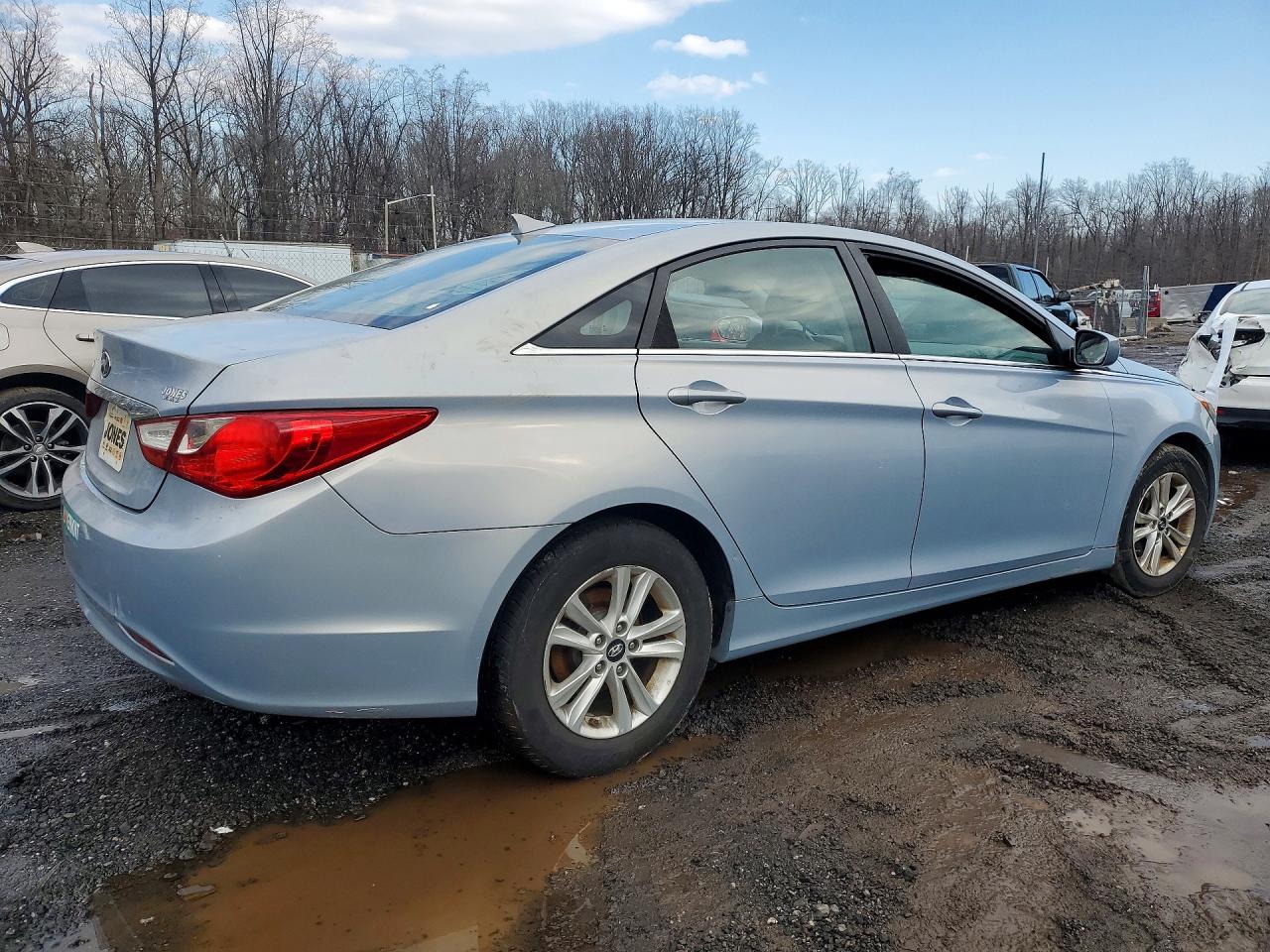 2013 HYUNDAI SONATA GLS photo 5