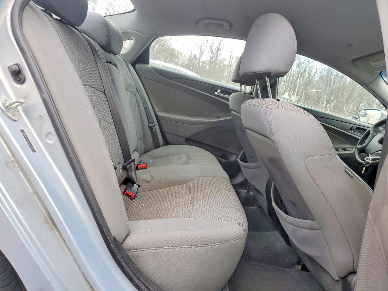 2013 HYUNDAI SONATA GLS photo 19