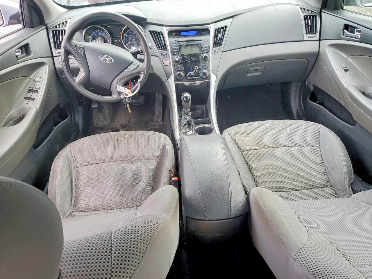 2013 HYUNDAI SONATA GLS photo 15