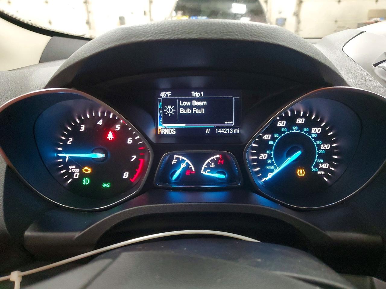 2015 FORD ESCAPE SE photo 9