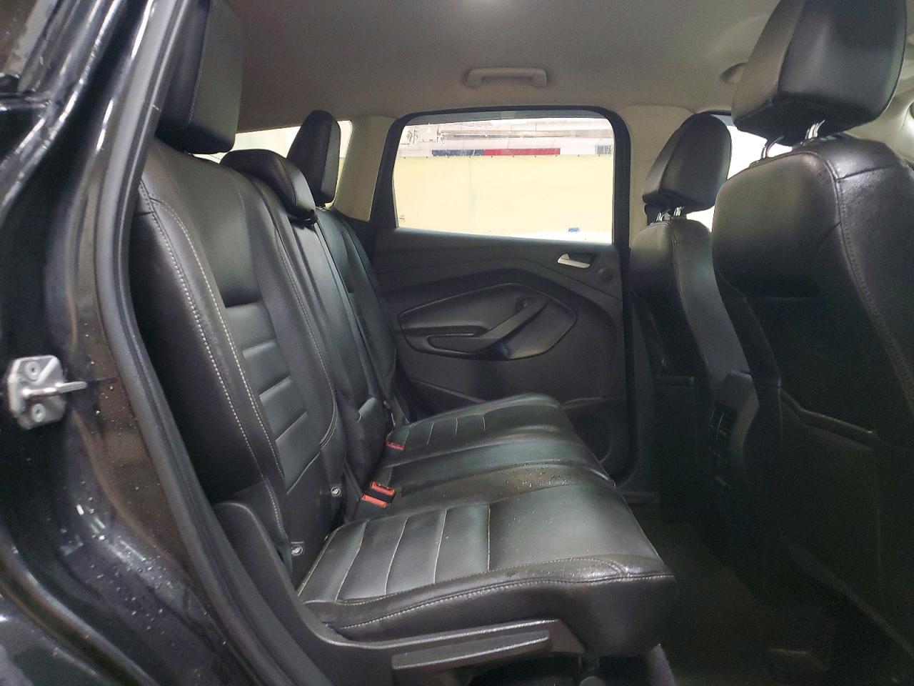 2015 FORD ESCAPE SE photo 11