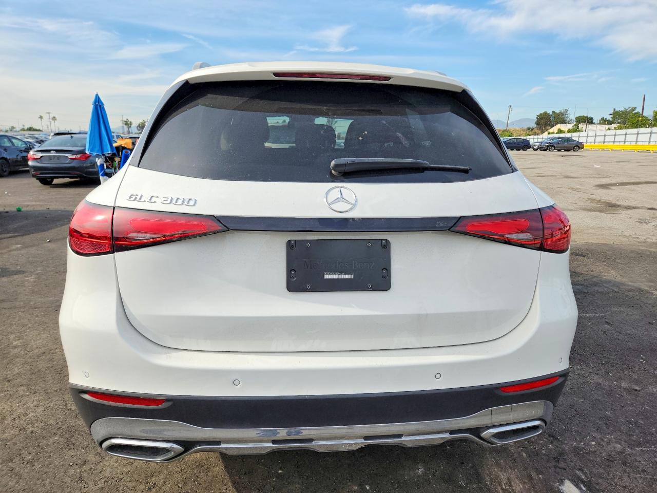 2025 MERCEDES-BENZ GLC 300 photo 11