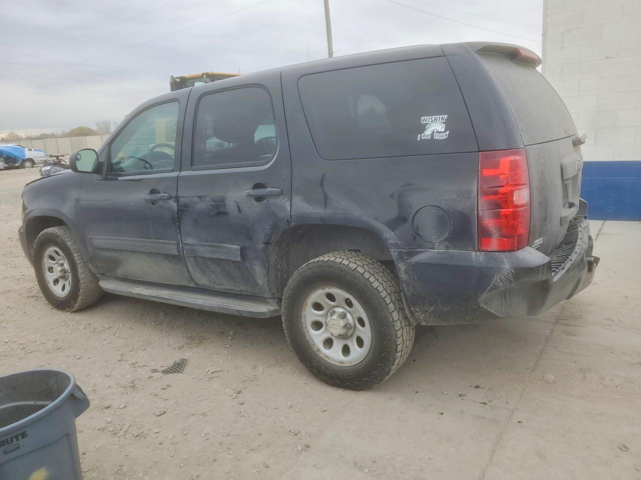 2011 CHEVROLET TAHOE SPECIAL photo 2