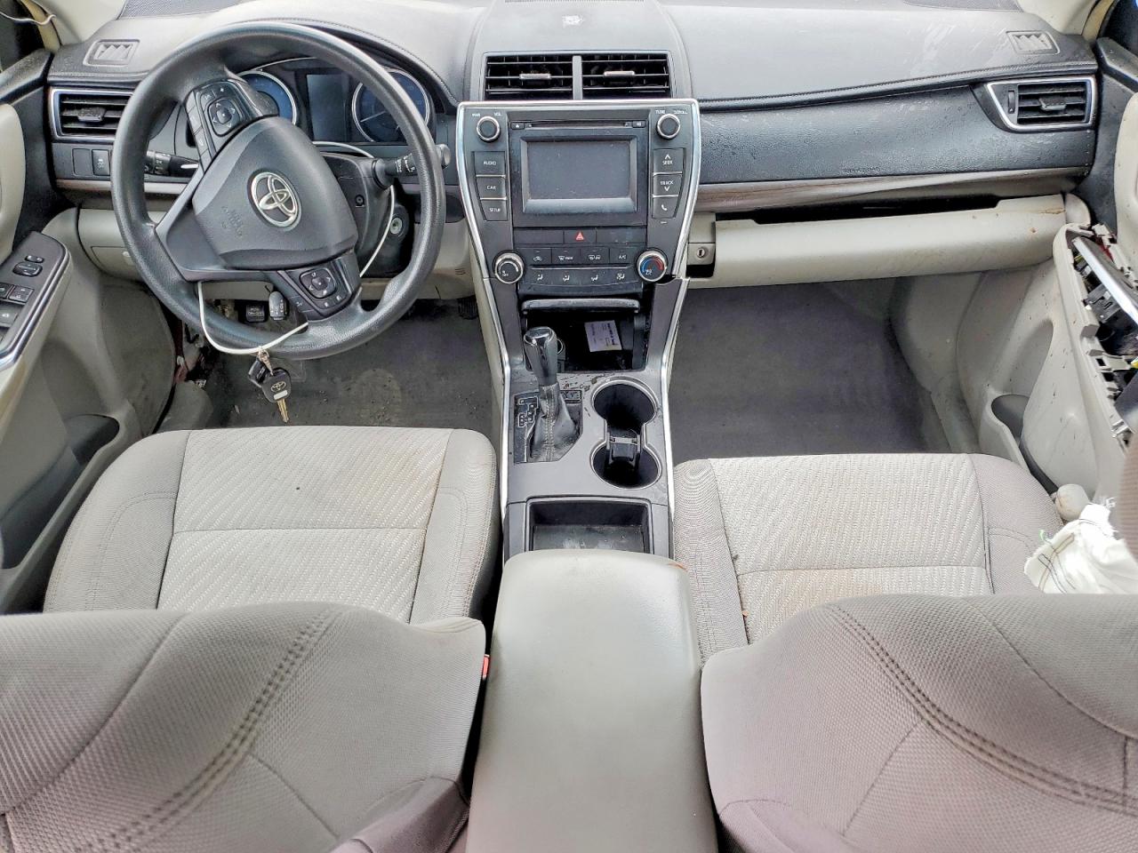 2017 TOYOTA CAMRY LE photo 22