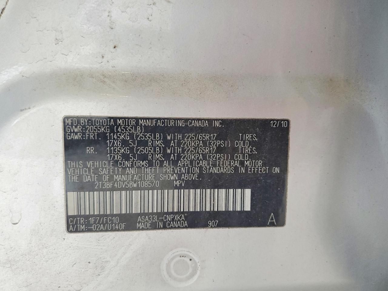 2011 TOYOTA RAV4 photo 25