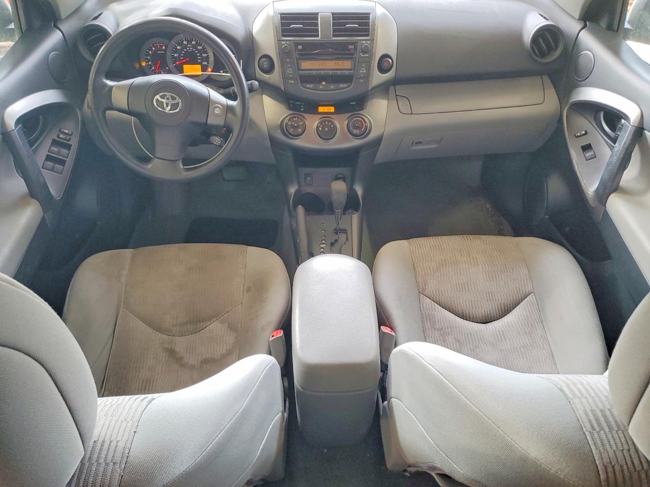 2011 TOYOTA RAV4 photo 15