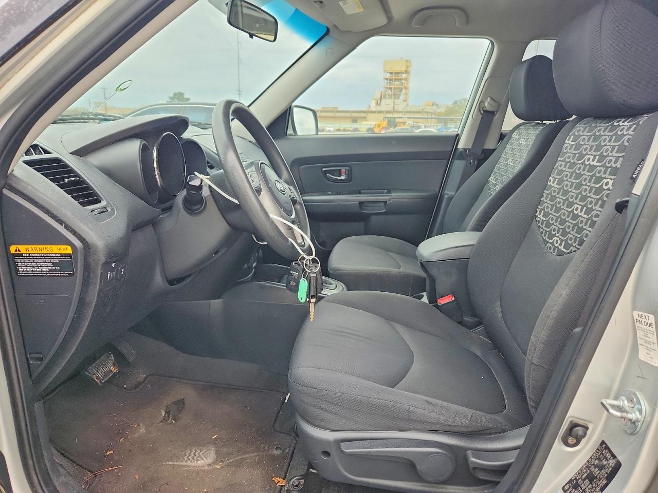 2011 KIA SOUL + photo 13