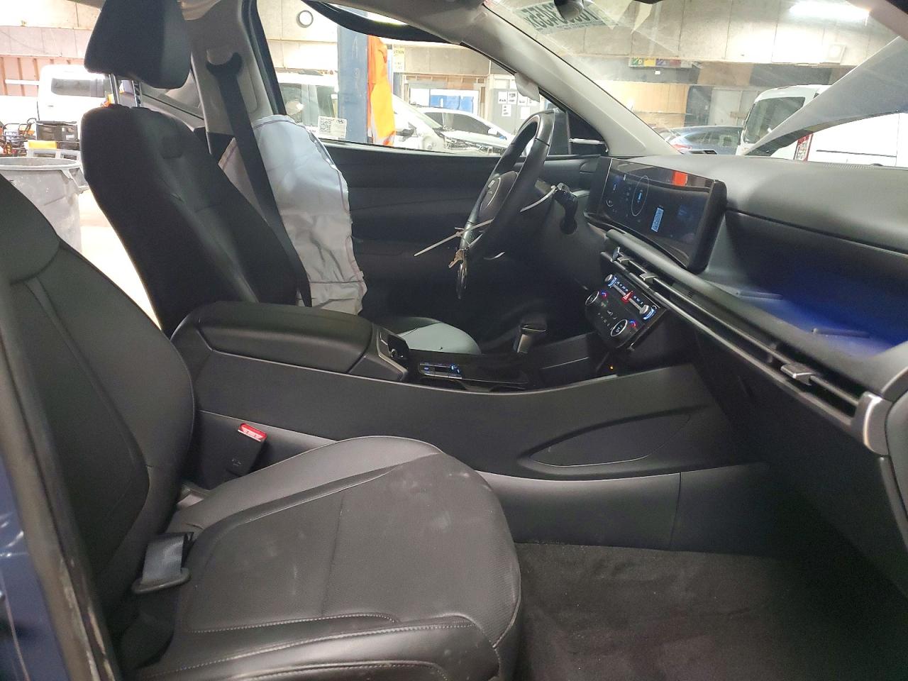2025 HYUNDAI TUCSON SEL photo 7