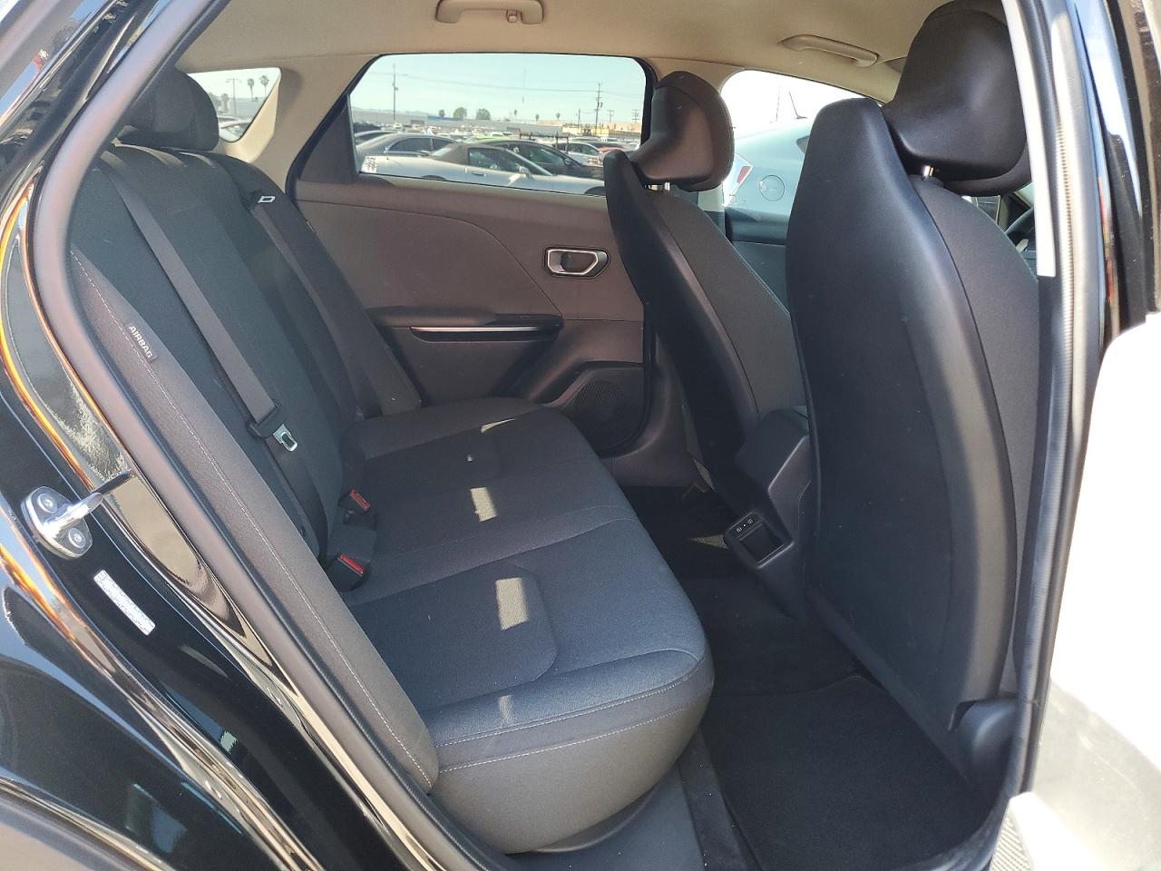 2025 KIA K4 LXS photo 28