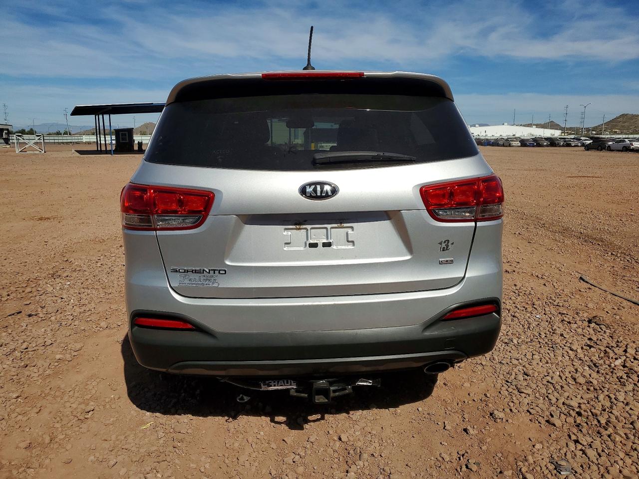 2016 KIA SORENTO L photo 6