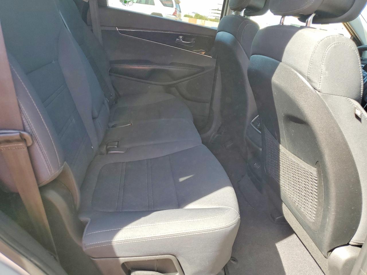 2016 KIA SORENTO L photo 10